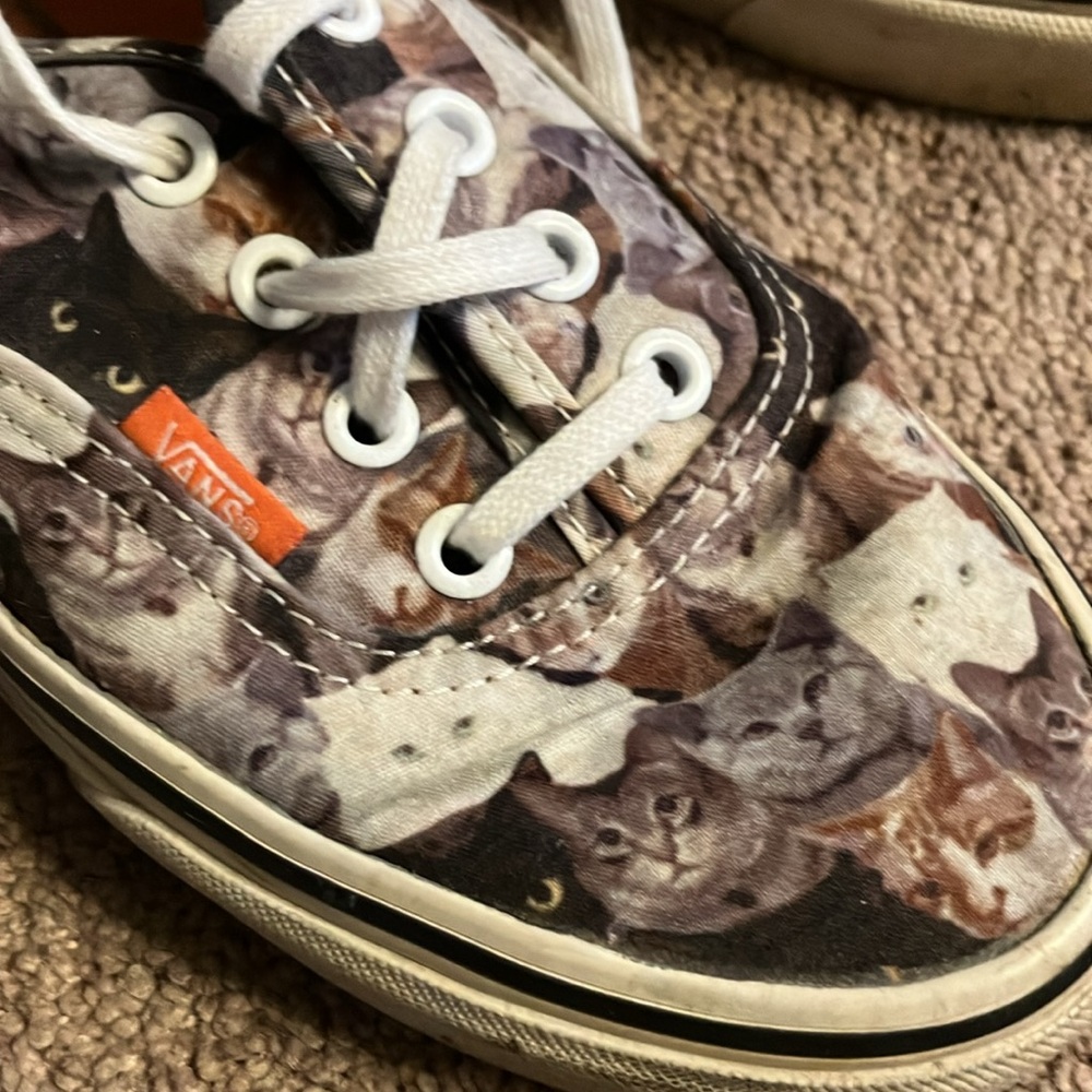 ASPCA Cat Vans 7.5